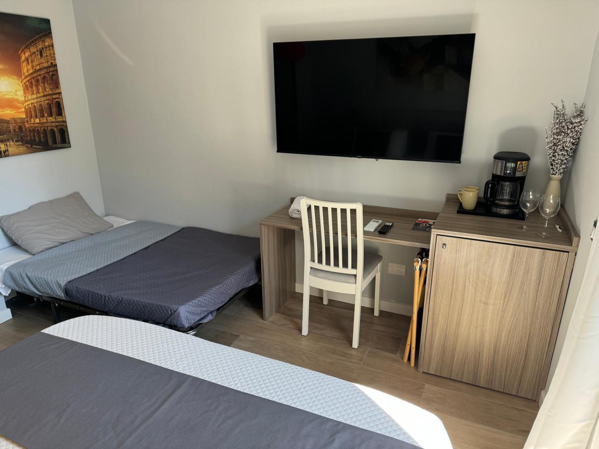 Niky House Roma Hotel Buitenkant foto